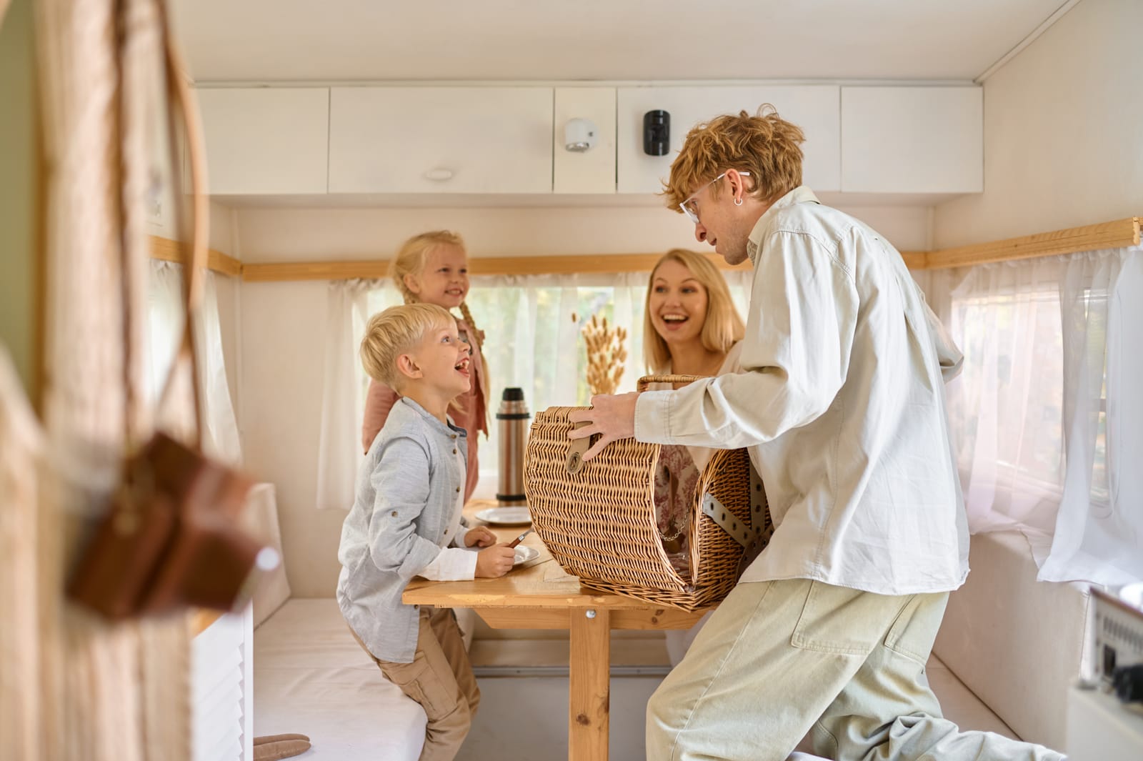 famille dans un mobile home du nord de la france